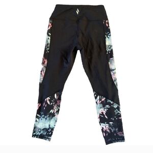 Skechers High Rise Floral Cropped Leggings